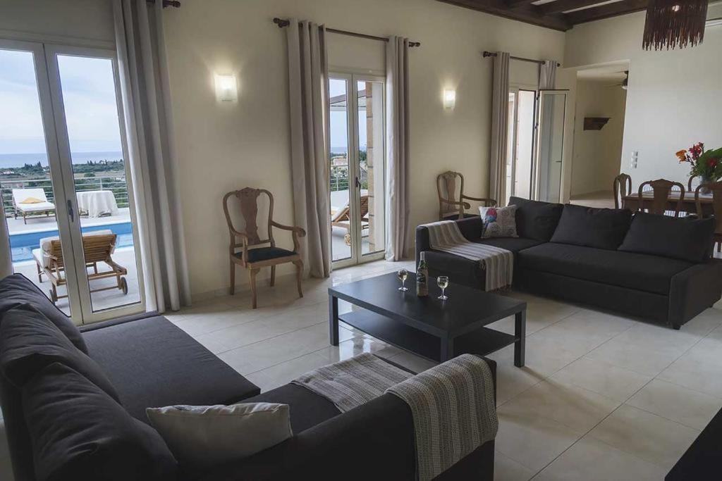 Villa Cleo Свороната Экстерьер фото